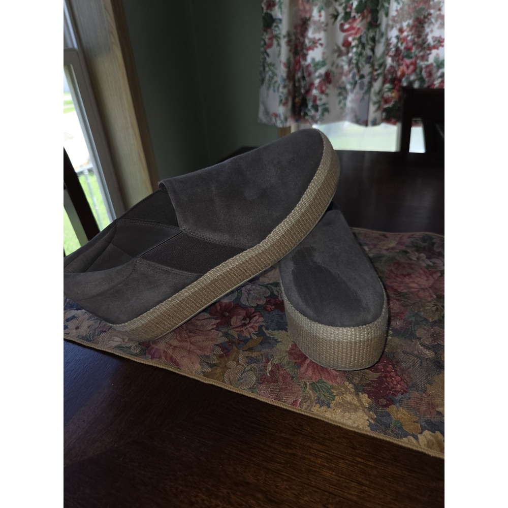 Vince Wilden Slip On Espadrille Platform Dark Gray Suede Sneakers Sz 8M EU 38